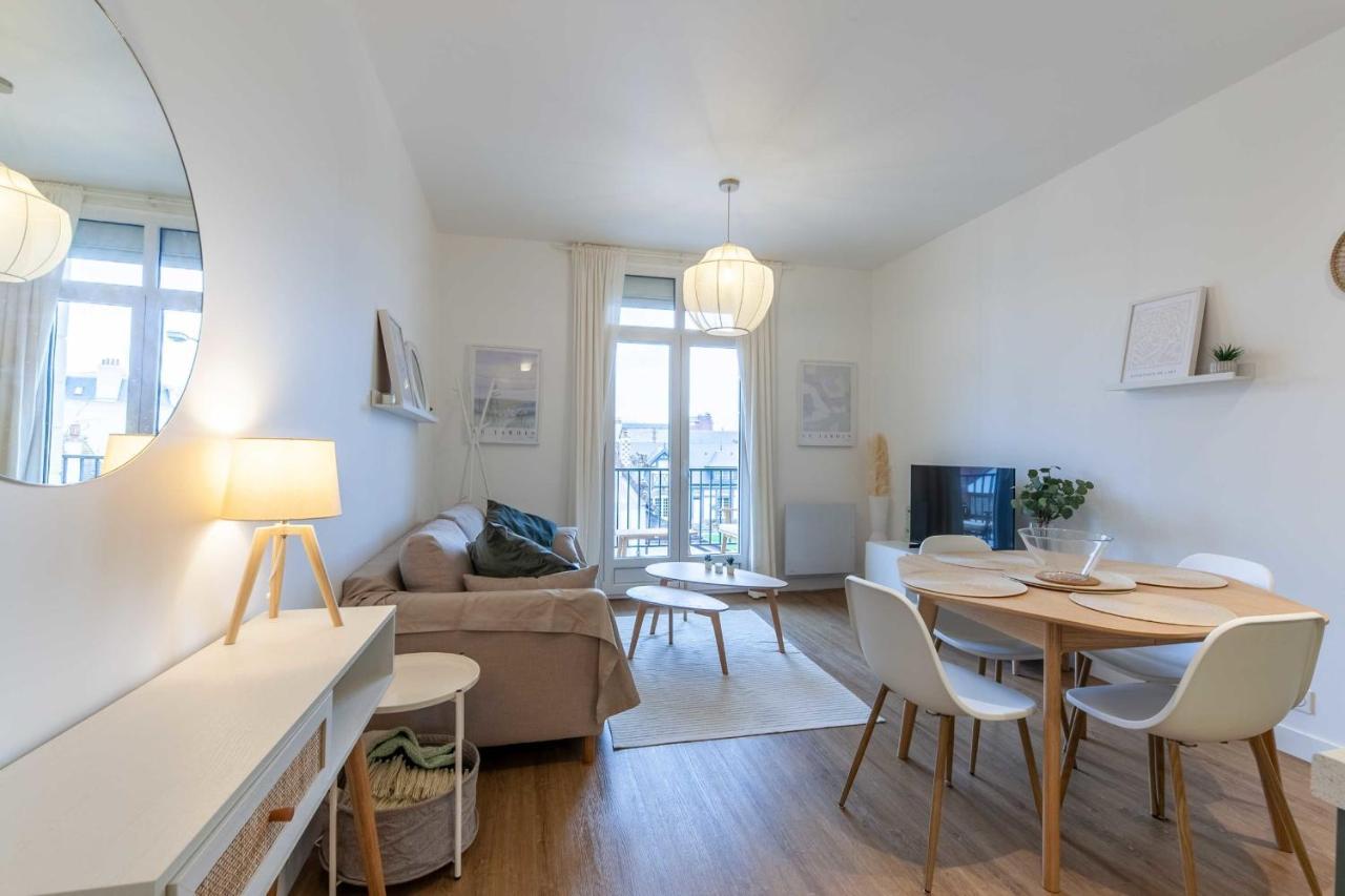 2-Bedroom Apartment With Balcony Near Hippodrome Deauville Exterior foto