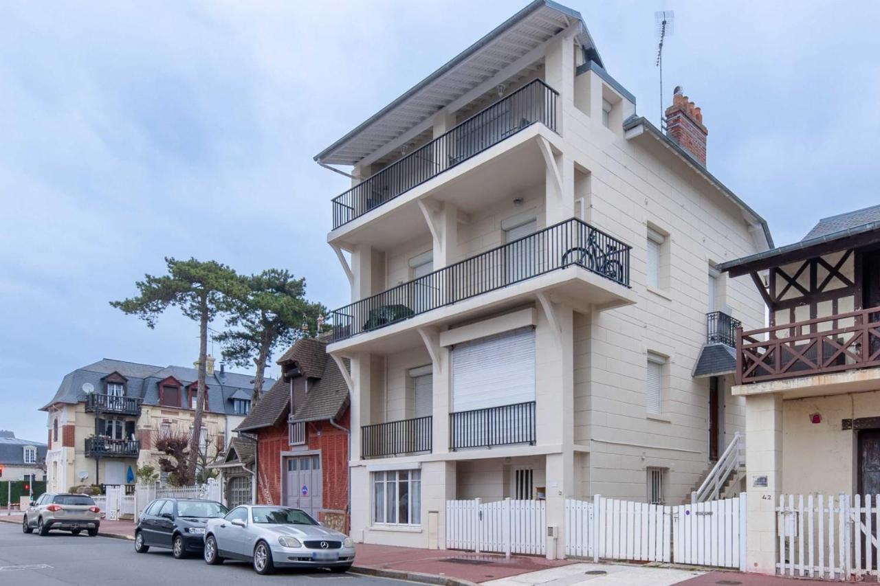 2-Bedroom Apartment With Balcony Near Hippodrome Deauville Exterior foto